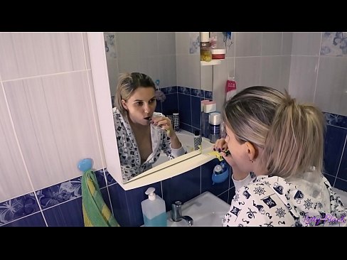 ❤️ Bidh Hack le òga ann am pajamas a’ crìochnachadh cum beòil ann an asal - letty black ❤️  Pornografach  aig gd.porno-filmy.ru ﹏